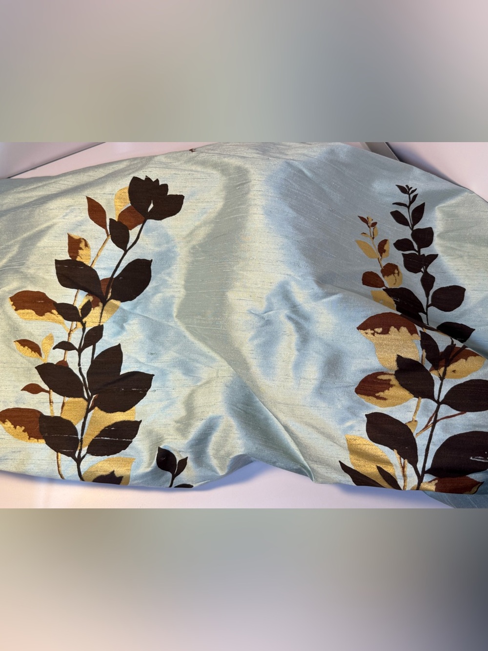 P Prestigious “Gingko” an exclusive 100% silk design made in the UK